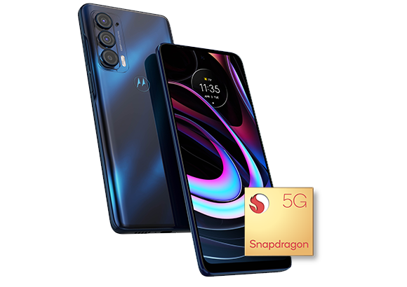 "Image showing a Motorola smartphone featuring the Qualcomm Snapdragon processor, a high-performance chipset known for its efficiency and speed."